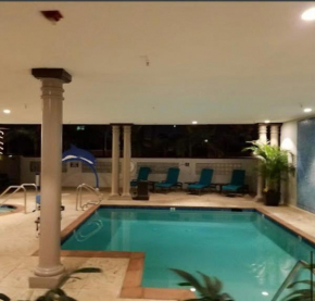 Peacock Suites, Anaheim